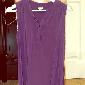 Half button, tank top